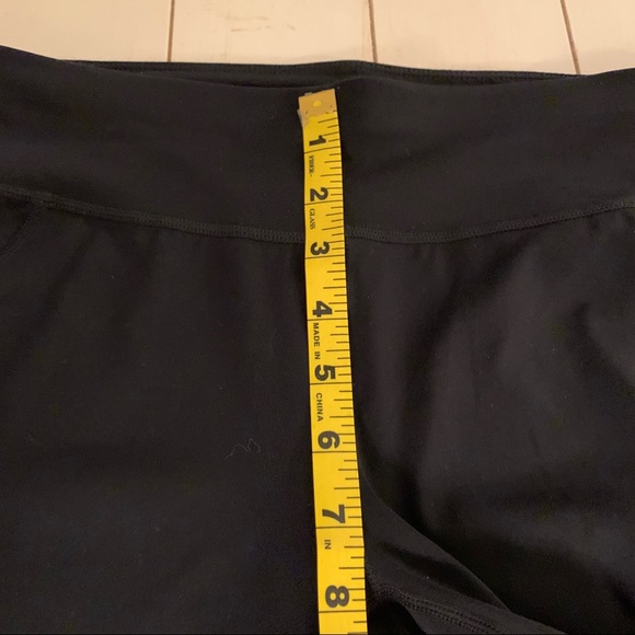 Sweaty Betty // Crops Small - Picture 3 of 16